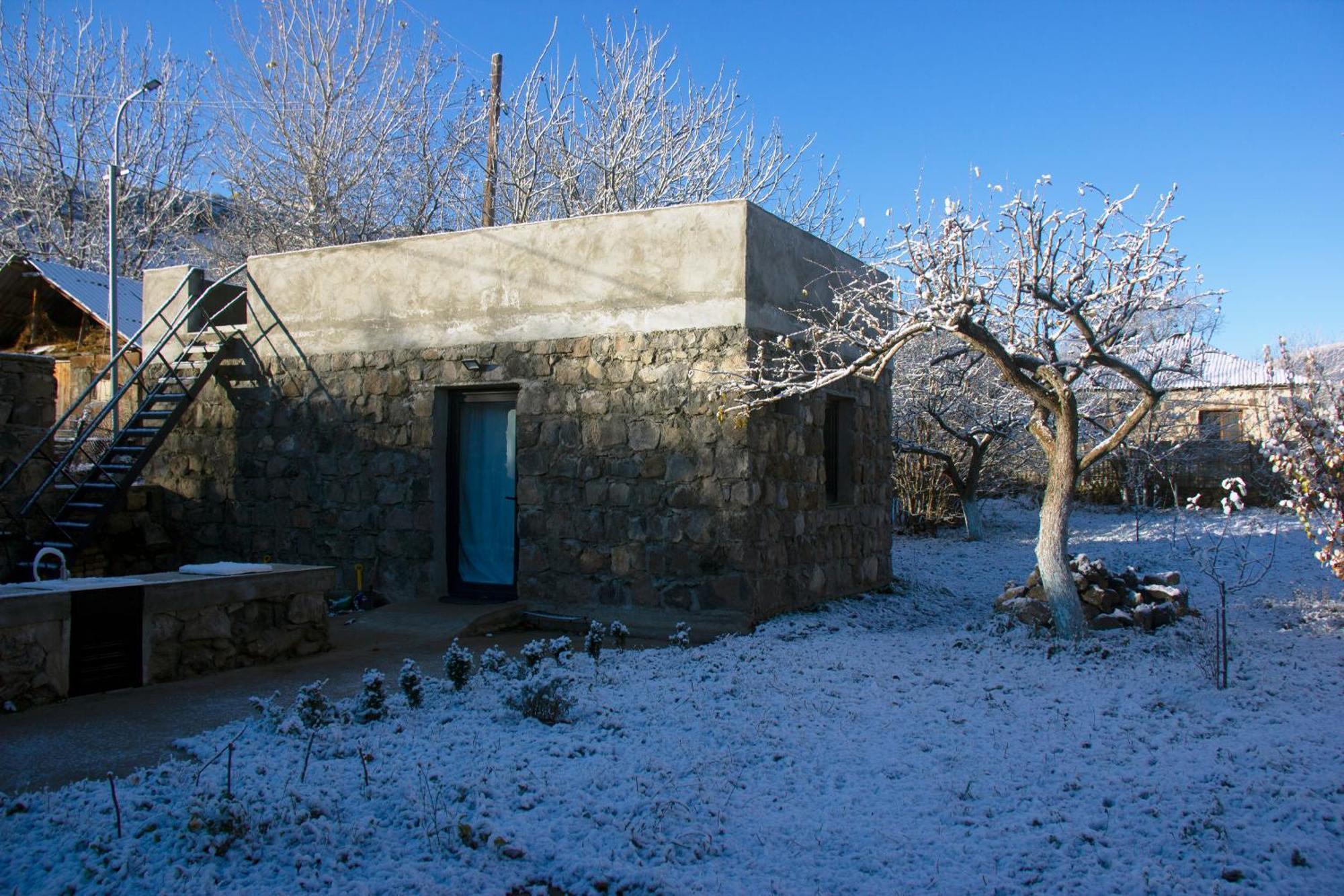 Zove Rural Cottage With Garden Views K'arashamb エクステリア 写真